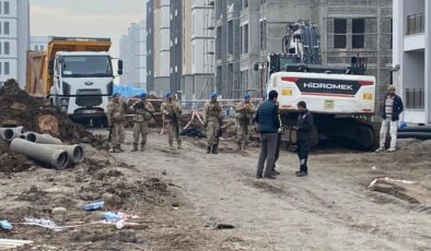 Diyarbakır’da kamyon altında kalan işçi hayatını kaybetti