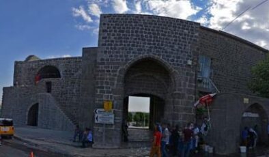 Diyarbakır’ın Efsanevi Kapısı: Mardin Kapı