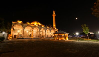 Diyarbakır’ın Sade ve Estetik Mabedi: Kurşunlu Camii