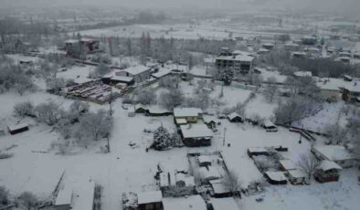 Doğanşehir beyaz örtüye büründü