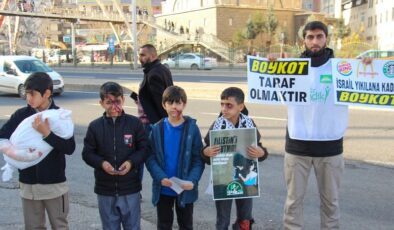 Diyarbakır’da Hür Gençlik vatandaşları israil ürünlerine boykot çağrısı