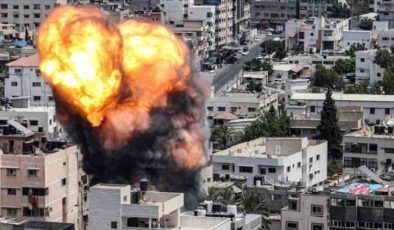 Gazze’de 4 saatlik bombardıman arası
