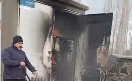 Kars’ta trafo yangını hızla söndürüldü