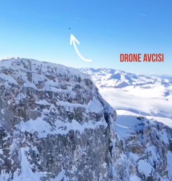 Kartal drone’u avladı