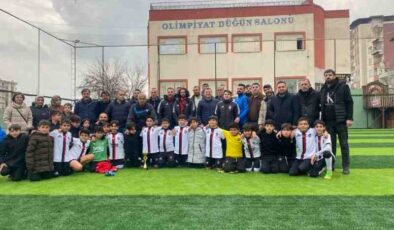 Kayapınar’dan şampiyonluk: gençlerin zaferi
