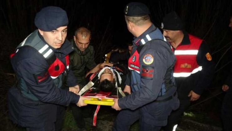Midibüsü ile otomobil çarpıştı: 1 ölü, 4 yaralı