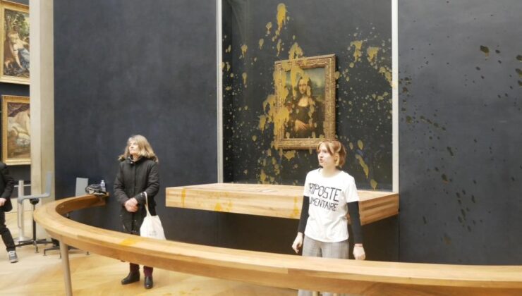 Mona Lisa’ya çorbalı protesto