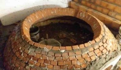 Siirtli taş ustası, dünyaya lezzet sunuyor