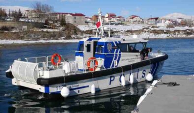 Van Gölü’nde yenilikçi bot hizmete girdi