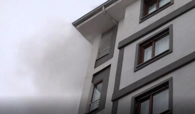 Van’da apartman yangını paniği