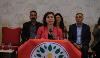 Büyükşehir’e Kadın Eş Başkan Adayı Serra Bucak