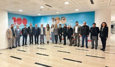 CHP Bağlar ilçe örgütü Nazlıaka’yı ziyaret etti.