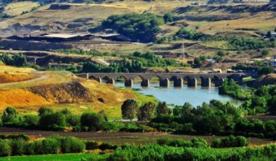 Suzan Suzi Türküsü:Kırklardağı