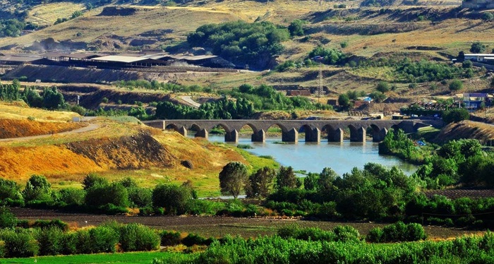 Suzan Suzi Türküsü:Kırklardağı