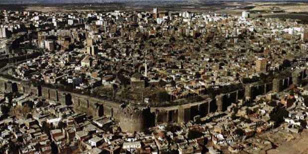 Farklı Mesleklerden Diyarbakırlı Divan Şairleri