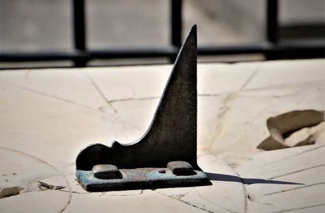 Diyarbakır’da Zamanın Tanığı: 800 Yıllık Güneş Saati