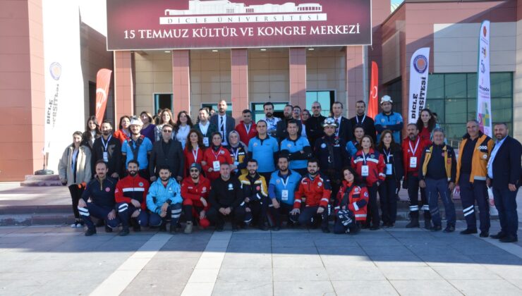 Kariyer Fuarı binlerce öğrenciyi ağırladı