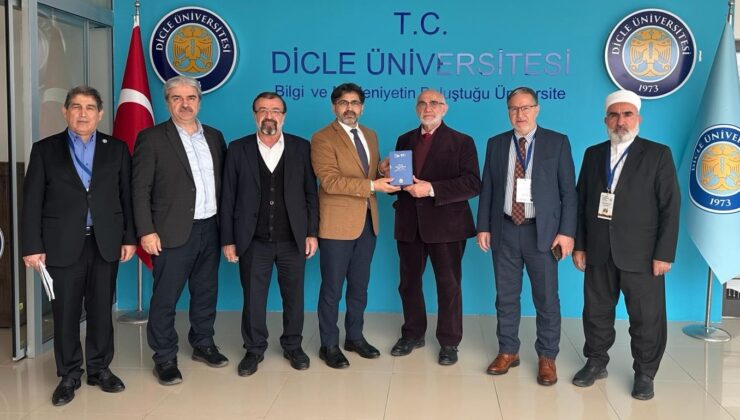 Akademisyenlerden Rektör Karakoç’a ziyaret