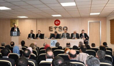 Bakan Tekin, STK temsilcileri ile bir araya geldi