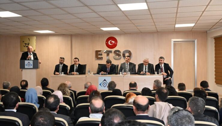 Bakan Tekin, STK temsilcileri ile bir araya geldi