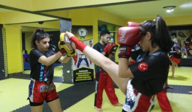 Diyarbakır’da kadın kick boksçular Dünya Kupası’na hazırlanıyor
