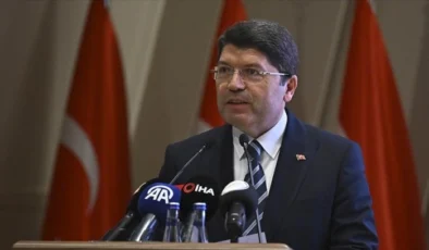 Bakan Tunç: “İdare mahkemelerinde depremle ilgili 54 bin dava açılmıştır”