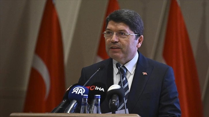 Bakan Tunç: “İdare mahkemelerinde depremle ilgili 54 bin dava açılmıştır”