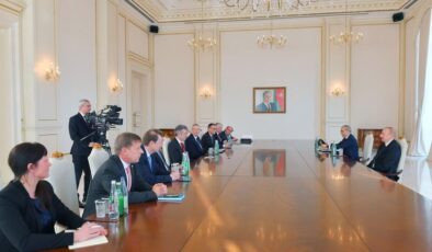 Aliyev’den, Fransa ve AB’nin tutumuna sert tepki