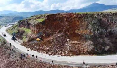Bitlis-Baykan yolunda heyelan alarmı