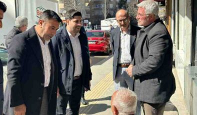 CHP’nin Büyükşehir Adayı Pekdemir Diyarbakır’ı sokak sokak geziyor