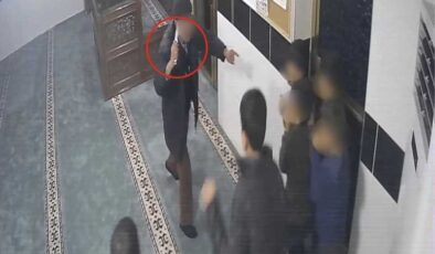 Diyarbakır’da bir Camide çocuklara bıçakla ‘uslu durun’ uyarısı