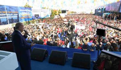 Cumhurbaşkanı Erdoğan: Emekli maaşları için daha çok çalışacağız