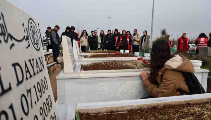 Depremde kaybedilen eylül, arkadaşlarının kalbinde