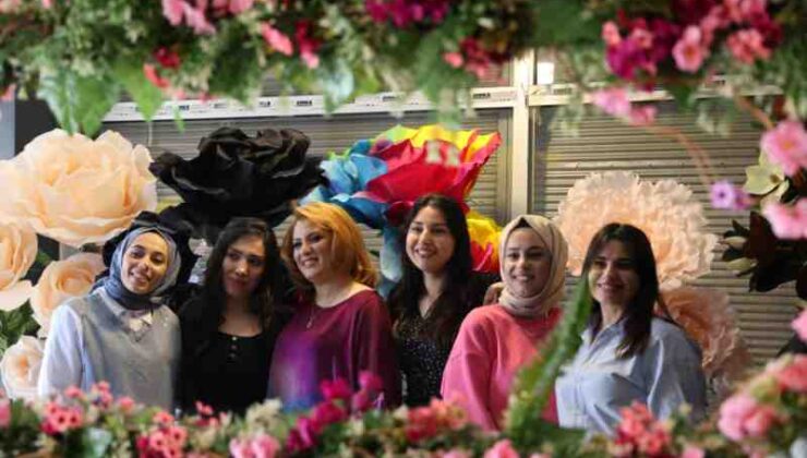 Diyarbakır’da kadınlar ipek kozasını sanata dönüştürüyor