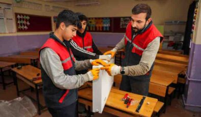 Diyarbakır’da meslek lisesi öğrencileri okulları ısıtıyor