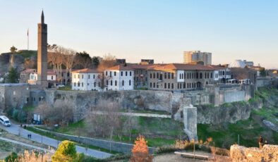 Diyarbakır’ın Tarihi İçkale’si: Geçmişten Günümüze Bir Anıt