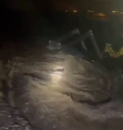 Elazığ’da dereler taştı, yollar zarar gördü