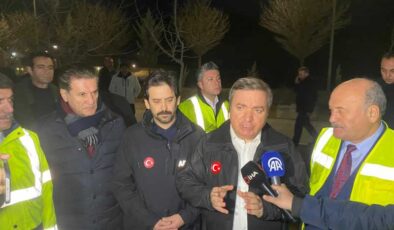 Vali Aydoğdu,: “Toprak altındaki vatandaşlarımıza ulaşmak birinci önceliğimiz”