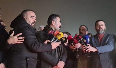 89 kişinin öldüğü Galeria sitesinin önünde anma