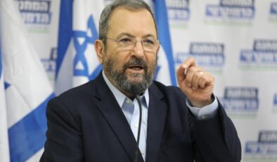 Barak’tan Netanyahu’ya protesto çağrısı