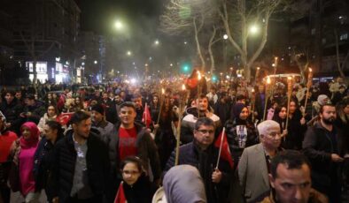 Kahramanmaraş’ta buruk fener alayı