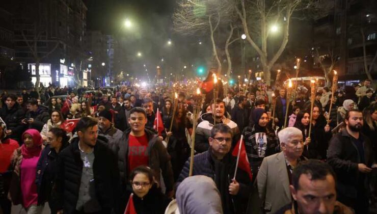 Kahramanmaraş’ta buruk fener alayı