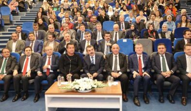 Bakan Tekin: Öğrenciler yılda 40 saat sosyal sorumluluk alacak