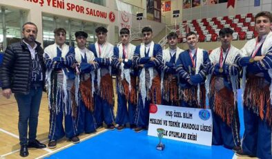Muş Bilim Teknik Koleji’nden halk oyunları zaferi