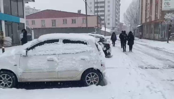 Patnos’ta kar yağışı: okullar tatil