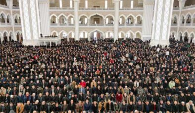 Şahinbey’de ilk cuma coşkusu