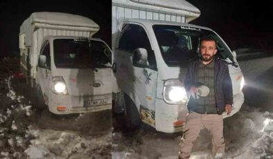 Siirt’te karda mahsur kalan kamyonet kurtarıldı