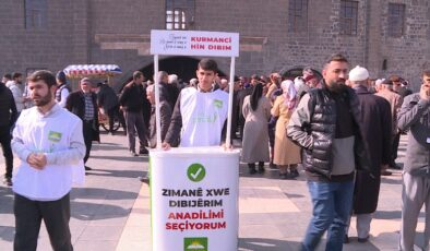 HÜDA PAR Diyarbakır’da “Anadilimi Seçiyorum” standı açtı