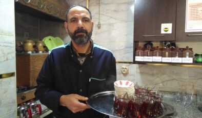 Zamlara meydan okuyan çay ocağı esnafı