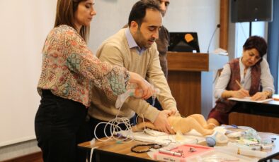 Diyarbakır’da Yenidoğan Canlandırma Programı (NRP) Eğitimi Verildi